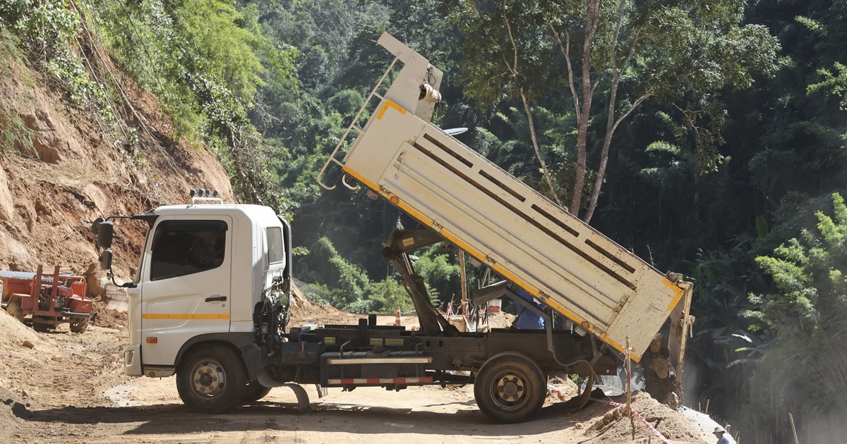 トラックのPTOとは何？仕組みやメリット、種類、注意点を解説